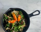 Foto langkah ke 4 dari resep Tumis Toge Selada Air.