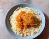 Une image de l'étape 7 de Couscous aux raisins secs et sauce rouge à la citrouille 🎃.