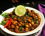 A picture of step 7 of Pindi Chole.