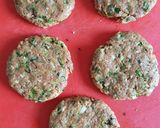 Foto langkah ke 3 dari resep Avocado Beefburger.
