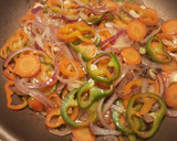 Foto del paso 14 de la receta: Cazuela de jureles al horno con alcachofas y berenjenas