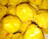 A picture of step 1 of Tuna Yamballs.
