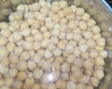 A picture of step 1 of Ragra Masala.