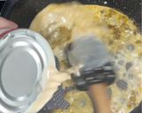 A picture of step 4 of Green Curry Spaghetti with Fish Balls.