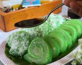 Foto langkah ke 6 dari resep Cenil Singkong Gulung.