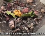 Foto langkah ke 3 dari resep Cumi hitam gurih.