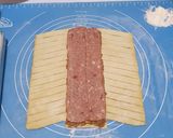 Foto langkah ke 3 dari resep Picnic Roll.