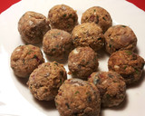 Foto del paso 9 de la receta: Albóndigas de sardinas con patatas