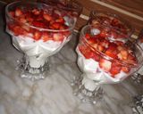 صورة لخطوة 2 من وصفة تحلية الكريمة والفريز 🍓🍓
