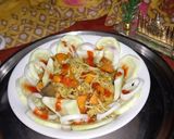 হেলদি চাউমিন উইথ পটেটো (healthy chow mein with potato recipe in Bengali) রেসিপির ধাপ 10 ছবি