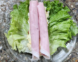 Foto del paso 3 de la receta: 🥬 Wrap de lechuga 🍅🥬🧀 sin harinas 🍅🥬🧀 fácil y rápido 🥬