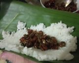 Foto langkah ke 2 dari resep Lontong isi Sayur.