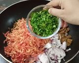 A picture of step 6 of Tandoori Mince Roll.