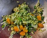 Kölessel, paradicsommal és cukkínivel töltött paprika recept fázis 1 fotója