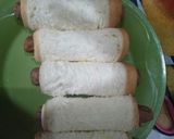 Foto langkah ke 3 dari resep Sosis Gulung Roti Tawar.