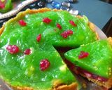 A picture of step 6 of No bake halwa tart.