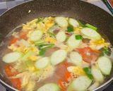 Foto langkah ke 5 dari resep Sop Oyong & Udang.