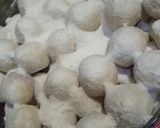 Foto langkah ke 3 dari resep Bola salju keju.