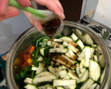 Foto del paso 5 de la receta: Guiso de verduras con zapallo y orejas de palo
