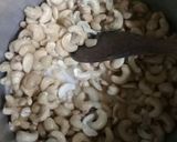 Foto langkah ke 1 dari resep Kacang Mete rasa Susu Manis beraroma Vanila.
