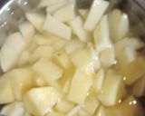 A picture of step 1 of Cluster beans and potato vegetable.