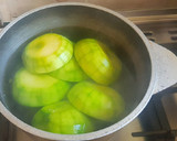 Foto del paso 1 de la receta: Zapallitos rellenos de perlas de couz couz