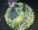 Foto langkah ke 2 dari resep Sup Tomat Telur.