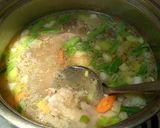 Foto langkah ke 4 dari resep Sop ceker tulangan.