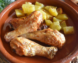 Foto del paso 6 de la receta: Muslos de pollo al horno con patatas
