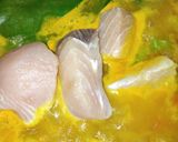 Foto langkah ke 2 dari resep Tuna Lempah Asam Pedas.