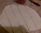 A picture of step 5 of Lachay daar aaloo kay parathay.