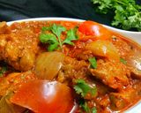 A picture of step 7 of Chicken do pyaza.