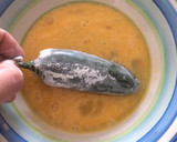 Foto del paso 14 de la receta: Ajíes Jalapeños rellenos fritos