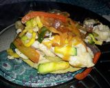 Foto del paso 3 de la receta: Pancakes de harina de arvejas con verduras y merluza salteadas