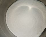 A picture of step 1 of Whipped cream.