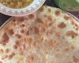 A picture of step 7 of Chane ki daal ke parathy.