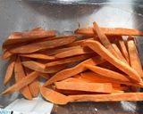 รูปขั้นตอนการทำที่ 3 ของ Sweet potato fries เฟรนช์ฟรายส์มันหวาน
