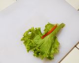 รูปขั้นตอนการทำที่ 5 ของ สลัดม้วนอกไก่ย่าง