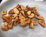 Foto del paso 3 de la receta Pollo adobado con boniato asado y sal de limón 🍋