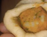 A picture of step 4 of Aloo Methi Stuff Paratha.