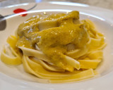 Foto del paso 7 de la receta: Tagliatelli al pesto rojo