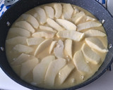 Foto del paso 1 de la receta: Bizcocho de manzana y mermelada de melocotón