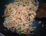 Foto langkah ke 3 dari resep Mie Goreng Sarden.