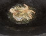 Foto langkah ke 3 dari resep Udang krispi super simpel “15-9-20”.