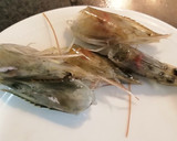 Foto del paso 3 de la receta: Langostinos y palitos de Cangrejo a la Donostiarra
