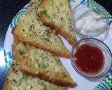 चिली चीज़ टोस्ट(Chilli cheese toast recipe in hindi) रेसिपी चरण 4 फोटो