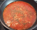 Foto del paso 5 de la receta: Paccheri con salsa de tomate, trucha marinada y lascas de pecorino