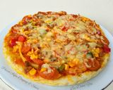 Foto langkah ke 7 dari resep Pizza Keju Daging & Sosis.