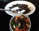 Foto del paso 1 de la receta Salsa de tomate con s. germinadas de cardo mariano