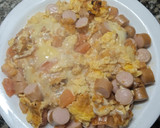 Foto del paso 3 de la receta: Revuelto de huevos y panchos